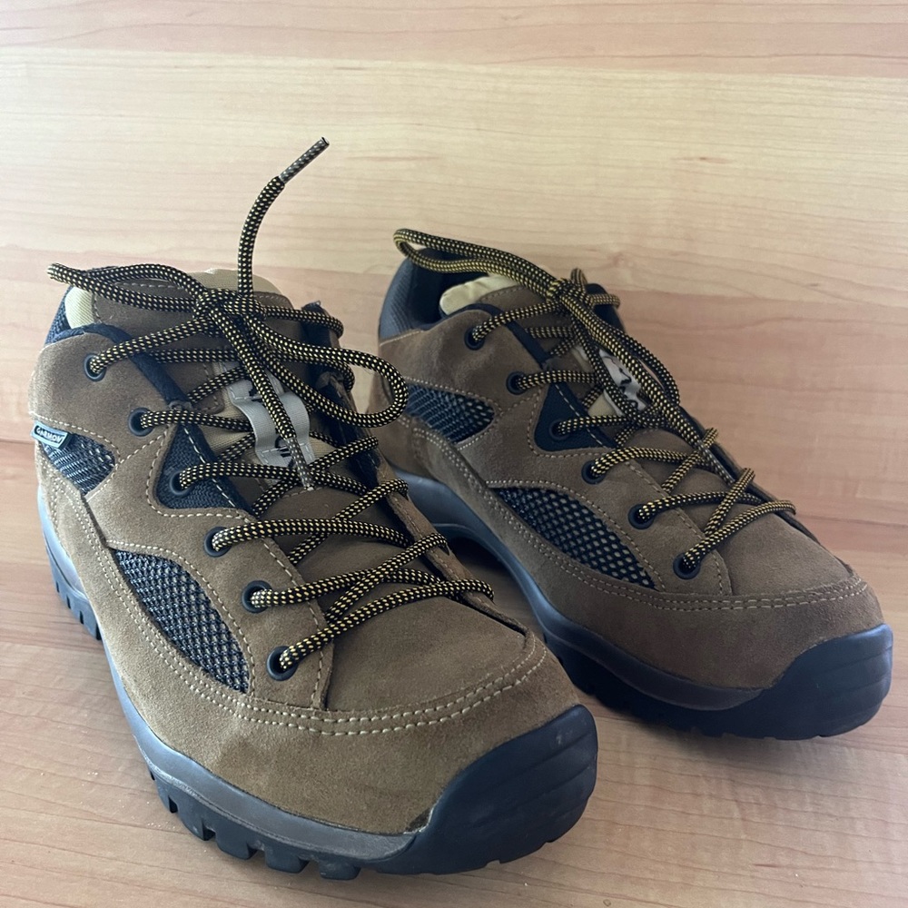 Garmont Womens Size 8.5 Leather Heavy Duty Hiking Shoes